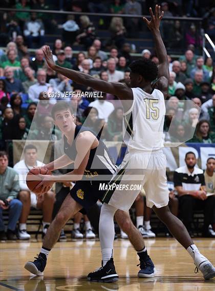 Thumbnail 1 in St. Vincent-St. Mary vs. Olmsted Falls (OHSAA DI Regional Semifinal) photogallery.