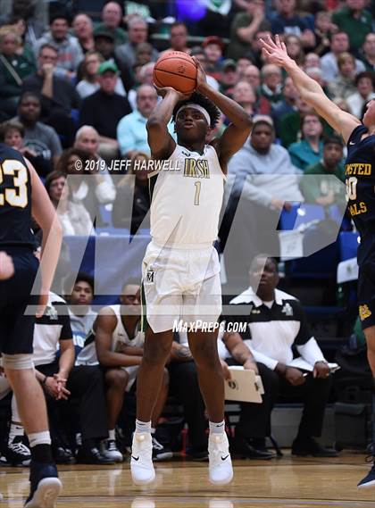 Thumbnail 1 in St. Vincent-St. Mary vs. Olmsted Falls (OHSAA DI Regional Semifinal) photogallery.