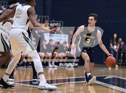 Thumbnail 3 in St. Vincent-St. Mary vs. Olmsted Falls (OHSAA DI Regional Semifinal) photogallery.
