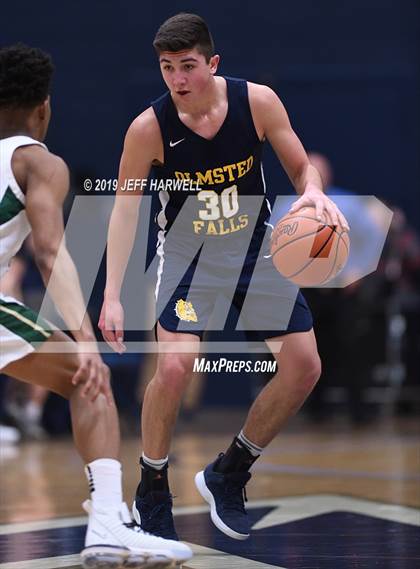 Thumbnail 2 in St. Vincent-St. Mary vs. Olmsted Falls (OHSAA DI Regional Semifinal) photogallery.