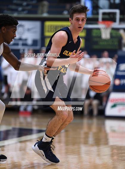 Thumbnail 3 in St. Vincent-St. Mary vs. Olmsted Falls (OHSAA DI Regional Semifinal) photogallery.