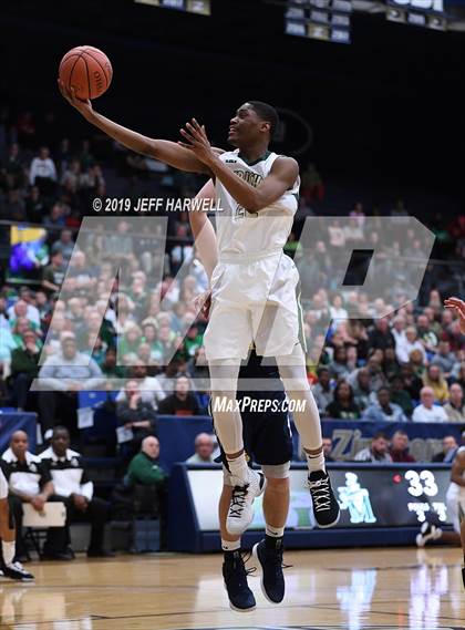 Thumbnail 2 in St. Vincent-St. Mary vs. Olmsted Falls (OHSAA DI Regional Semifinal) photogallery.