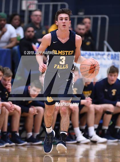 Thumbnail 3 in St. Vincent-St. Mary vs. Olmsted Falls (OHSAA DI Regional Semifinal) photogallery.