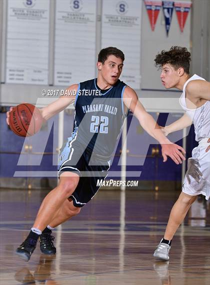 Thumbnail 2 in Pleasant Valley vs. Liberty Ranch (St. Hope Elite Classic) photogallery.