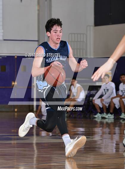 Thumbnail 3 in Pleasant Valley vs. Liberty Ranch (St. Hope Elite Classic) photogallery.
