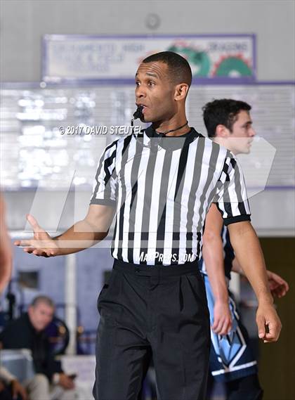 Thumbnail 2 in Pleasant Valley vs. Liberty Ranch (St. Hope Elite Classic) photogallery.