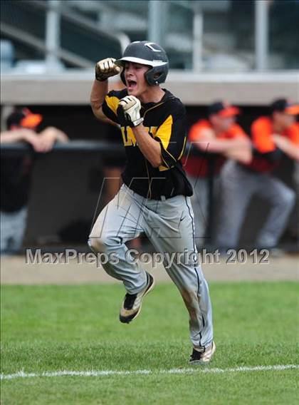 Thumbnail 3 in Amity Regional vs. Shelton (SCC Final) photogallery.