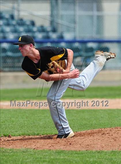 Thumbnail 3 in Amity Regional vs. Shelton (SCC Final) photogallery.