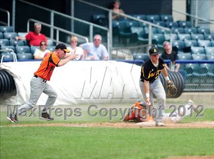 Thumbnail 2 in Amity Regional vs. Shelton (SCC Final) photogallery.