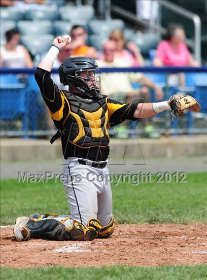 Thumbnail 3 in Amity Regional vs. Shelton (SCC Final) photogallery.