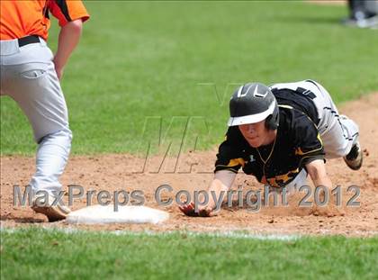 Thumbnail 2 in Amity Regional vs. Shelton (SCC Final) photogallery.