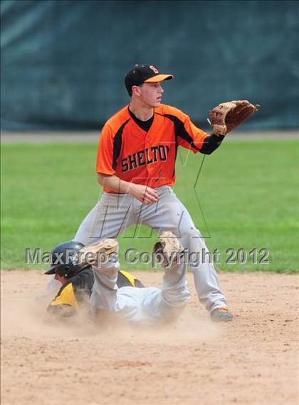 Thumbnail 3 in Amity Regional vs. Shelton (SCC Final) photogallery.