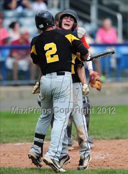Thumbnail 3 in Amity Regional vs. Shelton (SCC Final) photogallery.