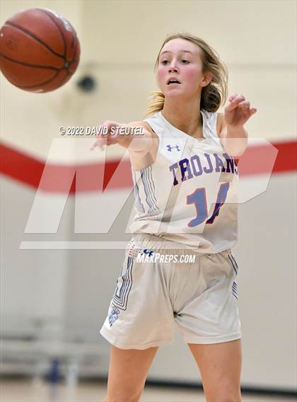 Thumbnail 2 in Dixon vs. Durham (Jim Ernst Classic) photogallery.
