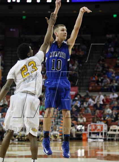 Thumbnail 3 in Mumford vs. Triple A Academy (UIL 1A Final) photogallery.