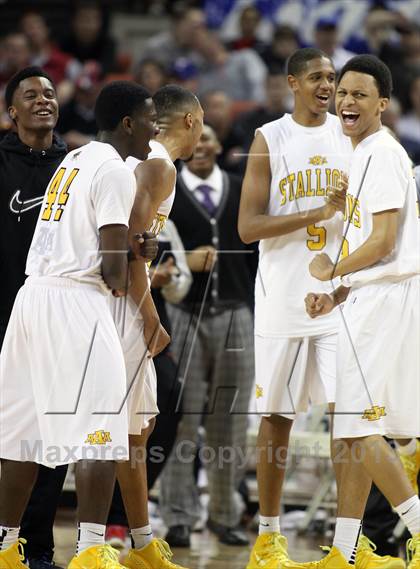 Thumbnail 3 in Mumford vs. Triple A Academy (UIL 1A Final) photogallery.