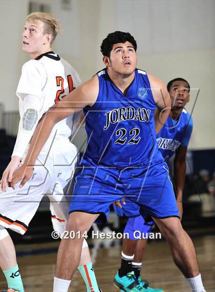Thumbnail 1 in Jordan vs. Orange (Orange Holiday Classic) photogallery.