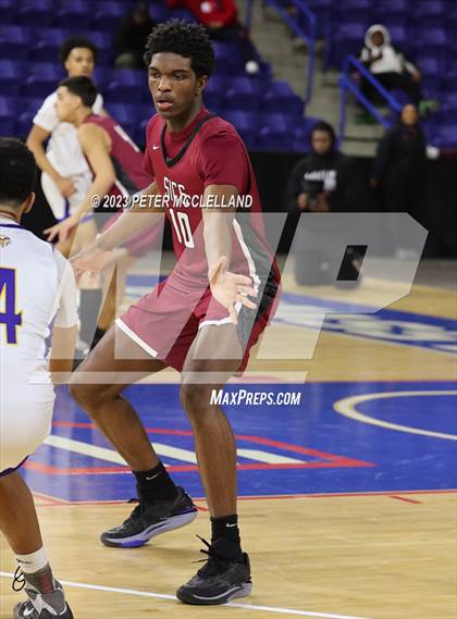 Thumbnail 1 in Springfield International vs Wareham (MIAA Division 4 Final) photogallery.
