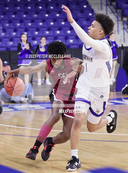 Thumbnail 3 in Springfield International vs Wareham (MIAA Division 4 Final) photogallery.
