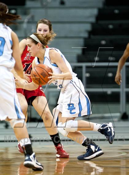 Thumbnail 1 in St. Henry vs Boone Co. (KHSAA Ninth Region) photogallery.