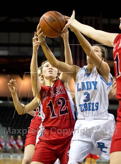 Thumbnail 1 in St. Henry vs Boone Co. (KHSAA Ninth Region) photogallery.