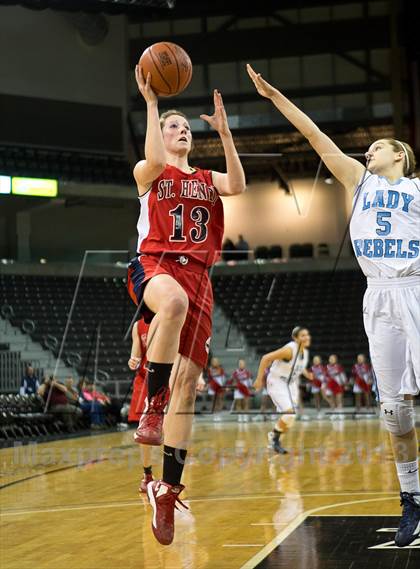 Thumbnail 2 in St. Henry vs Boone Co. (KHSAA Ninth Region) photogallery.