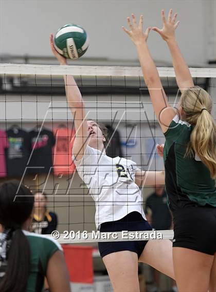 Thumbnail 1 in St. Petersburg vs John Paul II Catholic (Annual Keswick Invitational Tournament) photogallery.