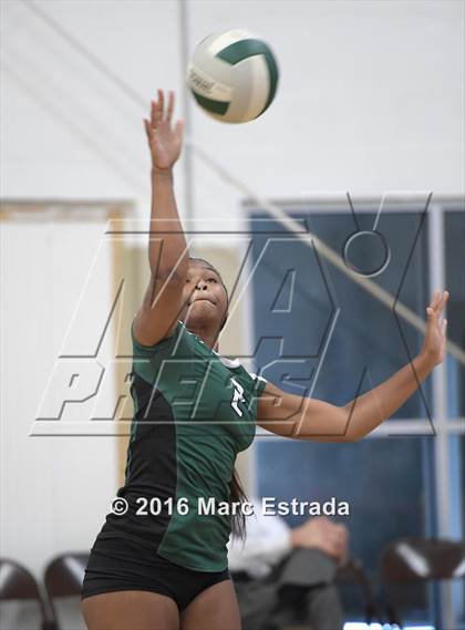 Thumbnail 3 in St. Petersburg vs John Paul II Catholic (Annual Keswick Invitational Tournament) photogallery.