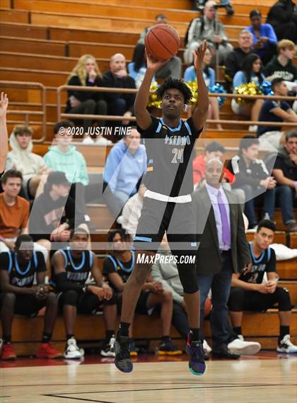 Thumbnail 2 in San Ysidro vs. Arbor View (Torrey Pines Holiday Classic) photogallery.