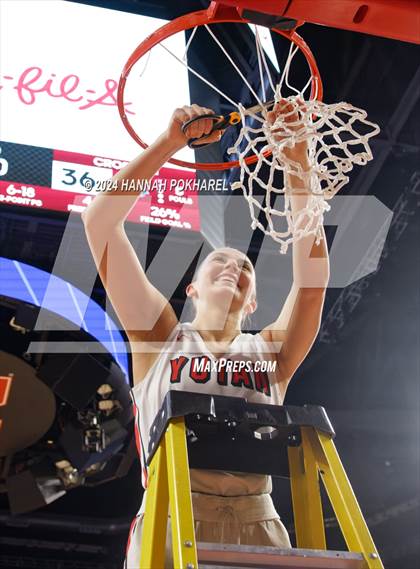Thumbnail 2 in Yutan vs. Crofton (NSAA Class C2 Final Awards) photogallery.
