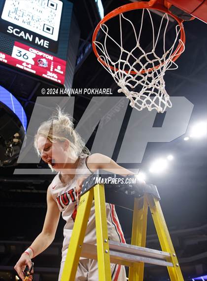 Thumbnail 1 in Yutan vs. Crofton (NSAA Class C2 Final Awards) photogallery.