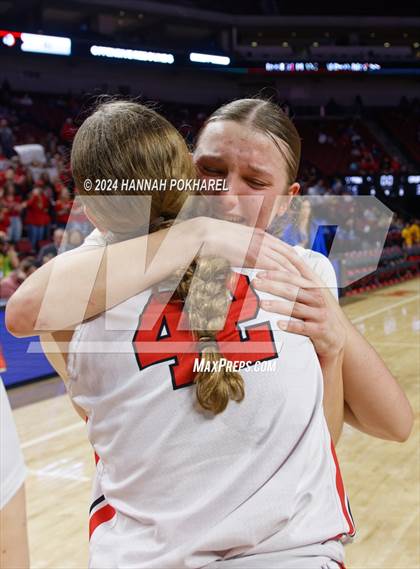 Thumbnail 1 in Yutan vs. Crofton (NSAA Class C2 Final Awards) photogallery.
