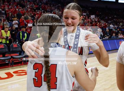 Thumbnail 2 in Yutan vs. Crofton (NSAA Class C2 Final Awards) photogallery.