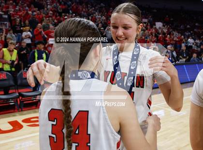 Thumbnail 1 in Yutan vs. Crofton (NSAA Class C2 Final Awards) photogallery.