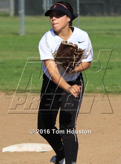Thumbnail 2 in Northview vs Azusa photogallery.