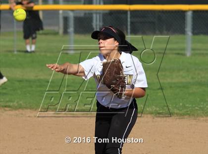 Thumbnail 1 in Northview vs Azusa photogallery.