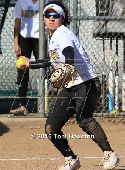 Thumbnail 1 in Northview vs Azusa photogallery.
