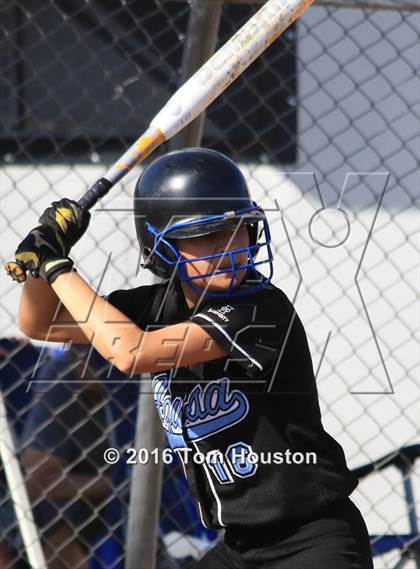 Thumbnail 3 in Northview vs Azusa photogallery.
