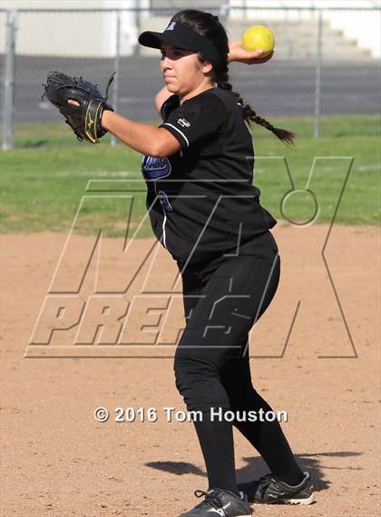 Thumbnail 2 in Northview vs Azusa photogallery.