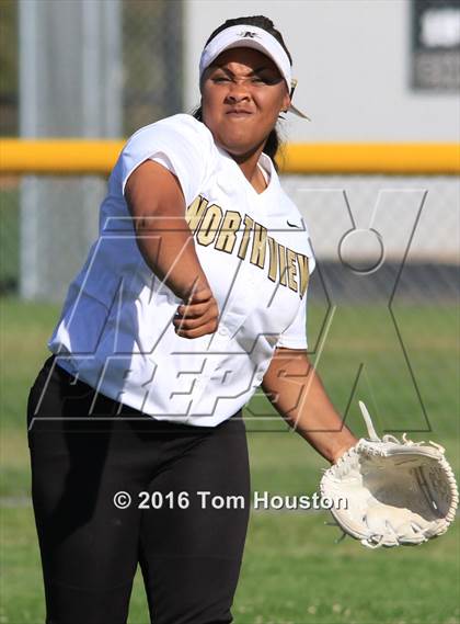 Thumbnail 3 in Northview vs Azusa photogallery.
