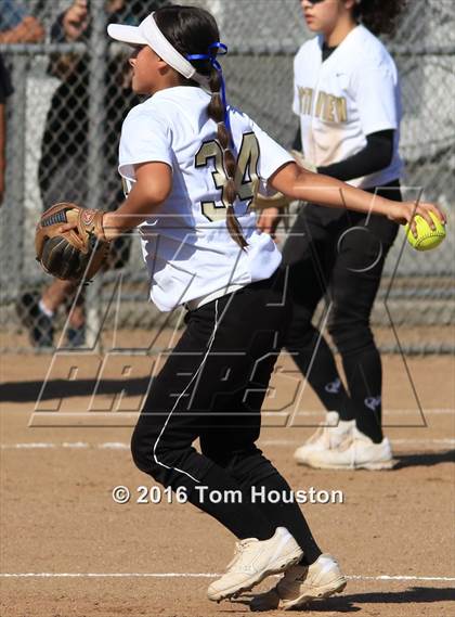 Thumbnail 2 in Northview vs Azusa photogallery.