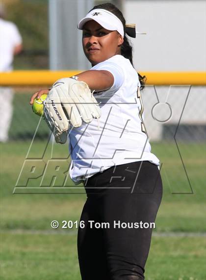 Thumbnail 2 in Northview vs Azusa photogallery.