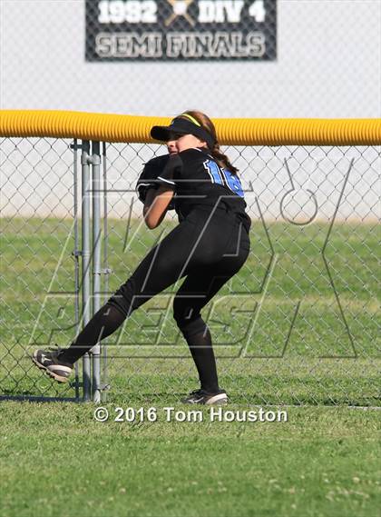 Thumbnail 3 in Northview vs Azusa photogallery.