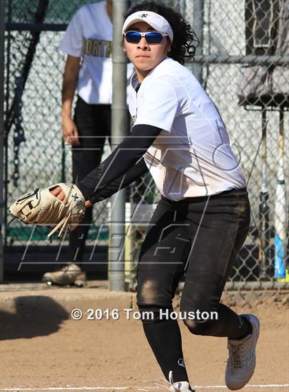 Thumbnail 3 in Northview vs Azusa photogallery.