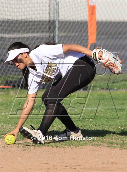 Thumbnail 1 in Northview vs Azusa photogallery.