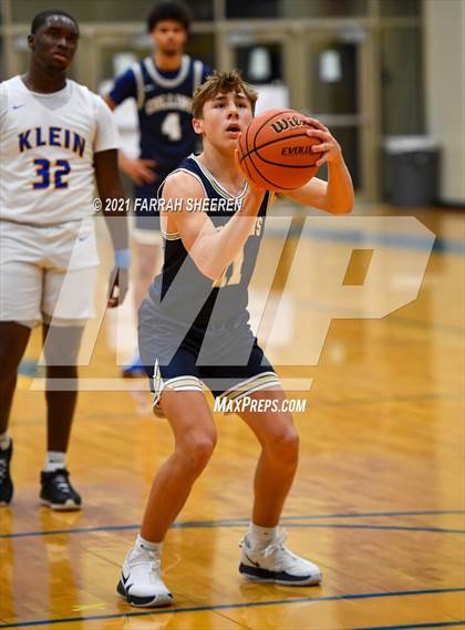 Thumbnail 1 in Klein Collins @ Klein photogallery.