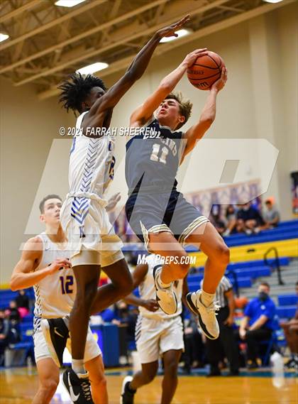 Thumbnail 2 in Klein Collins @ Klein photogallery.
