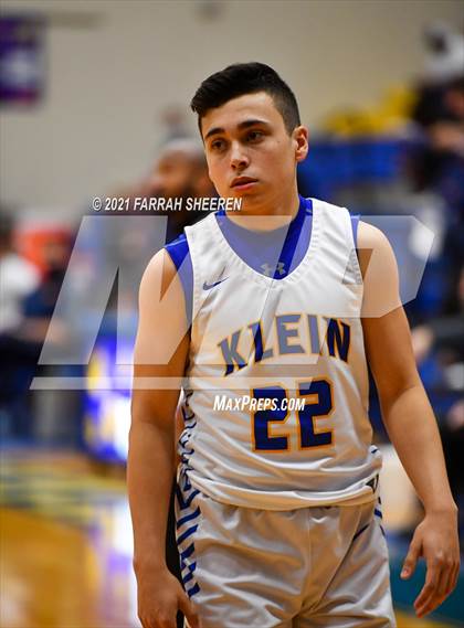 Thumbnail 2 in Klein Collins @ Klein photogallery.