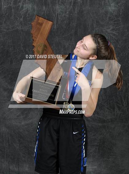 Thumbnail 2 in Windward (CIF State D1 Award Photos) photogallery.