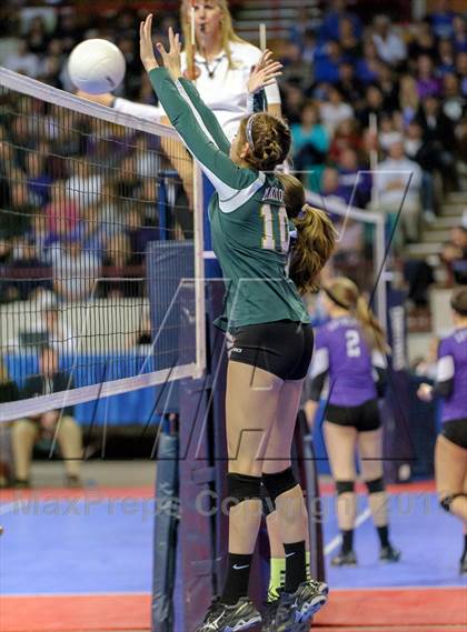 Thumbnail 1 in Eaton vs. Manitou Springs (CHSAA 3A Championship) photogallery.
